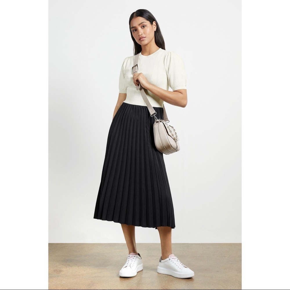 Ted Baker London Knito pleated midi dress navy 6